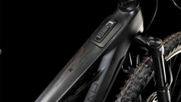 cube stereo hybrid one44 race