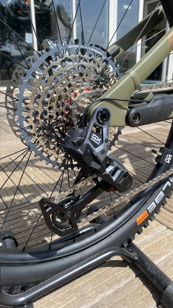 vtt électrique Cube stéréo hybrid one77 TM