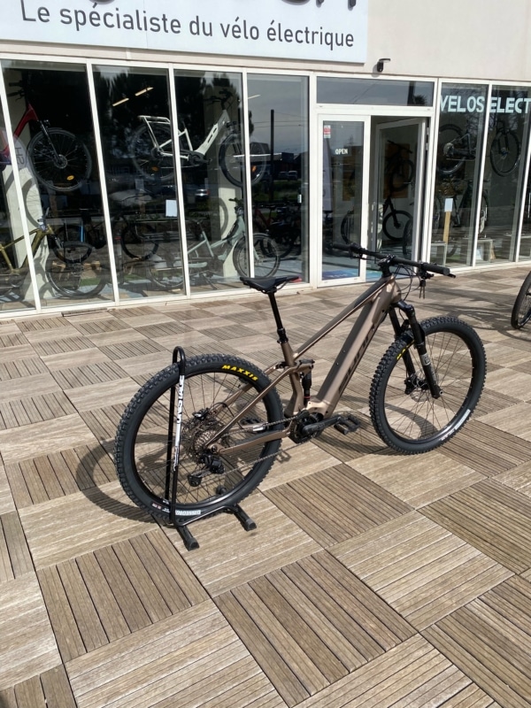 vtt électrique sunn charger s2