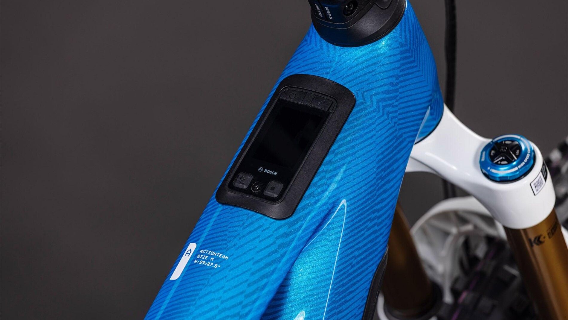 Cube Stereo Hybrid ONE77 HPC AT 800 actionteam