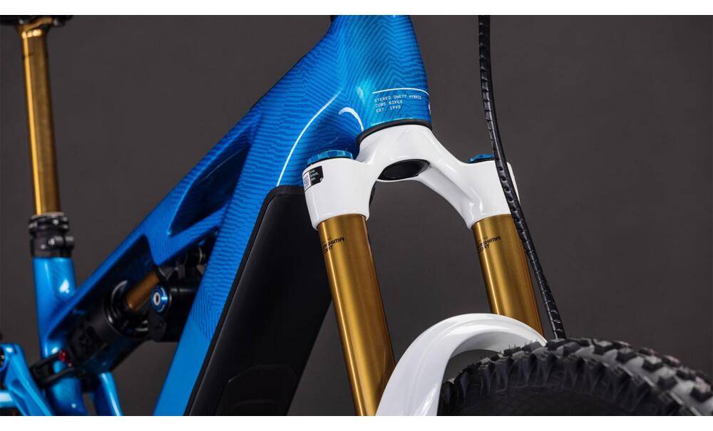 Cube Stereo Hybrid ONE77 HPC AT 800 actionteam