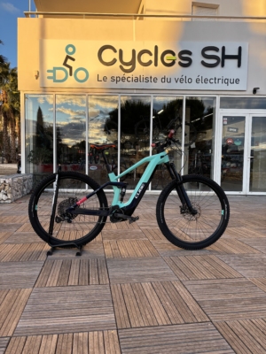 Cube stereo hybrid race 625 occasion