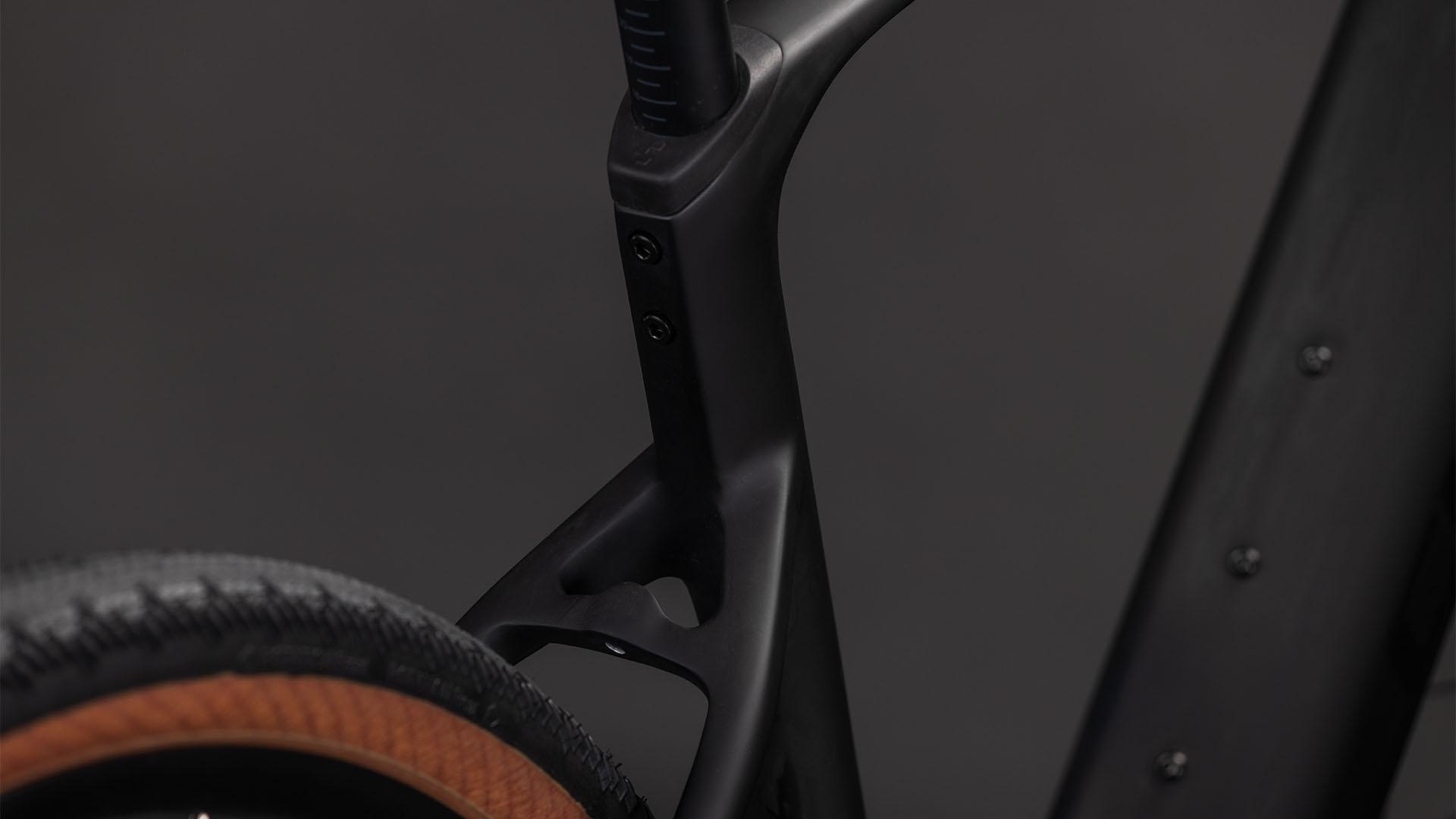 Tige de selle carbone Newmen Advanced du gravel électrique Cube Nuroad Hybrid EXC 400X