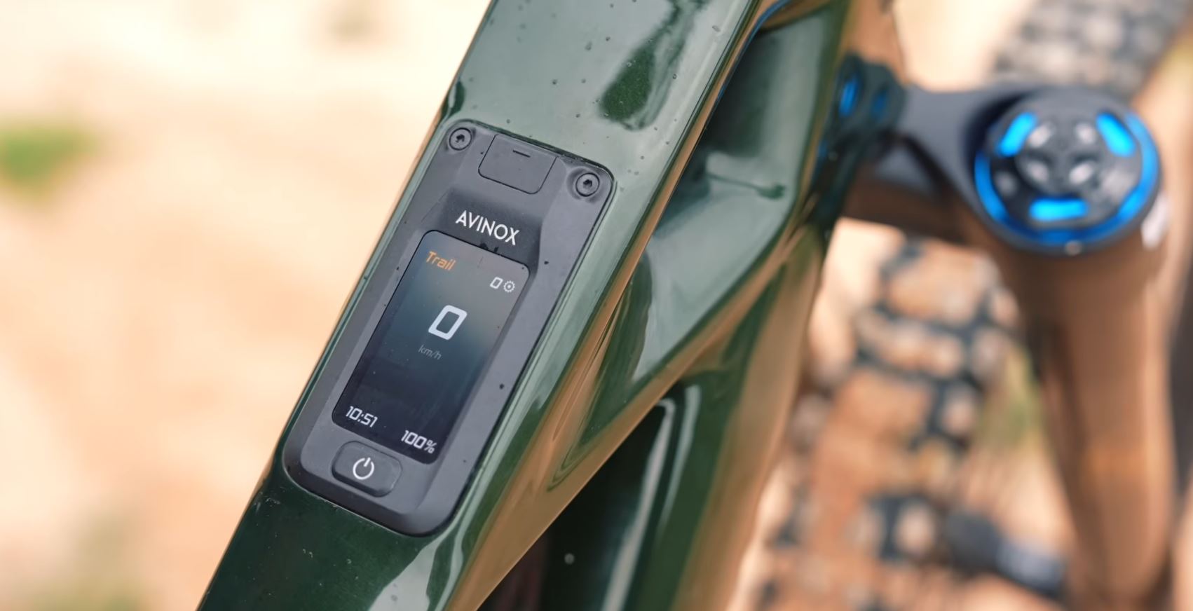 ecran-display-avinox-m2s-2027 écran display avinox m2s
