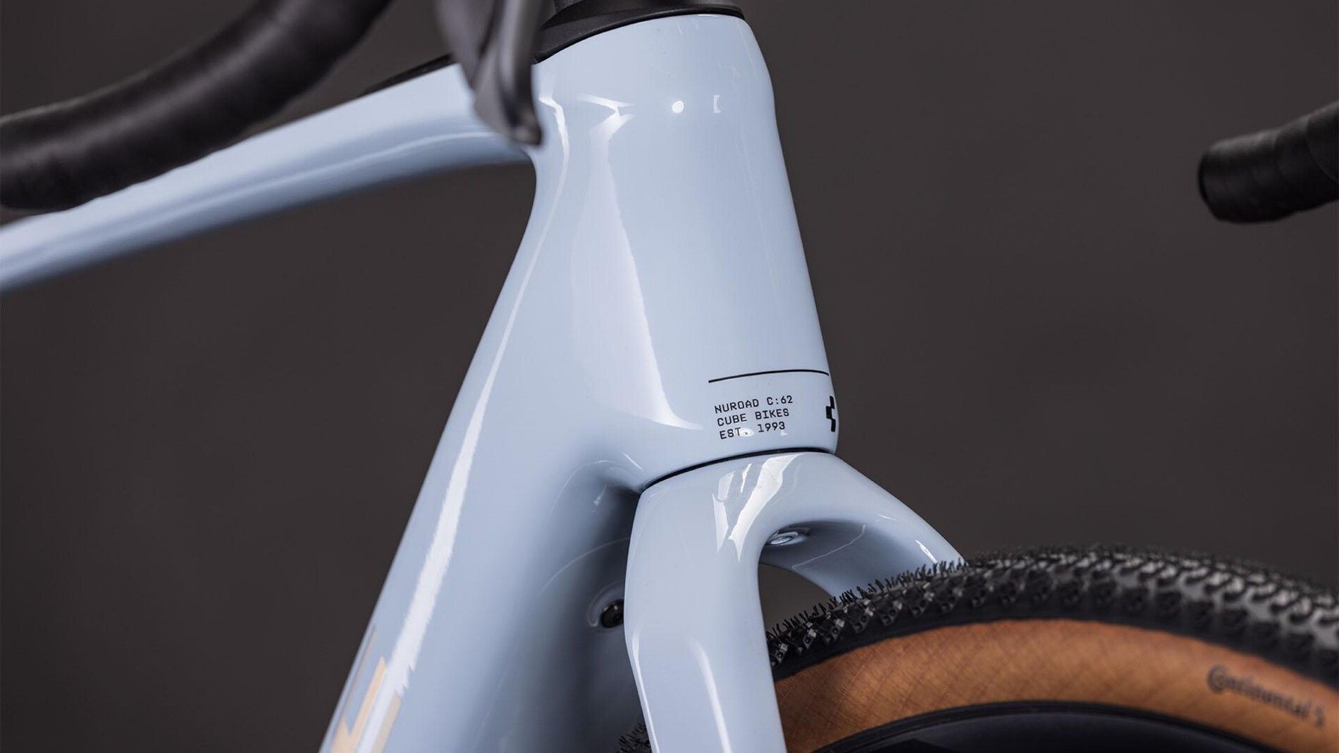 vélo gravel électrique cube nuroad hybrid c62 slx 400x potence et fourche