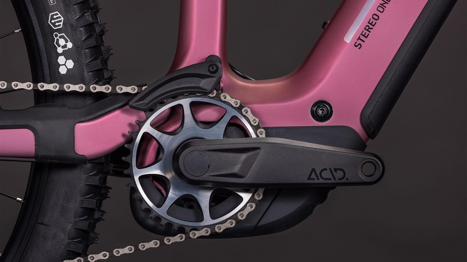 vtt électrique cube stereo hybrid one 44 hpc slx 800 pédalier