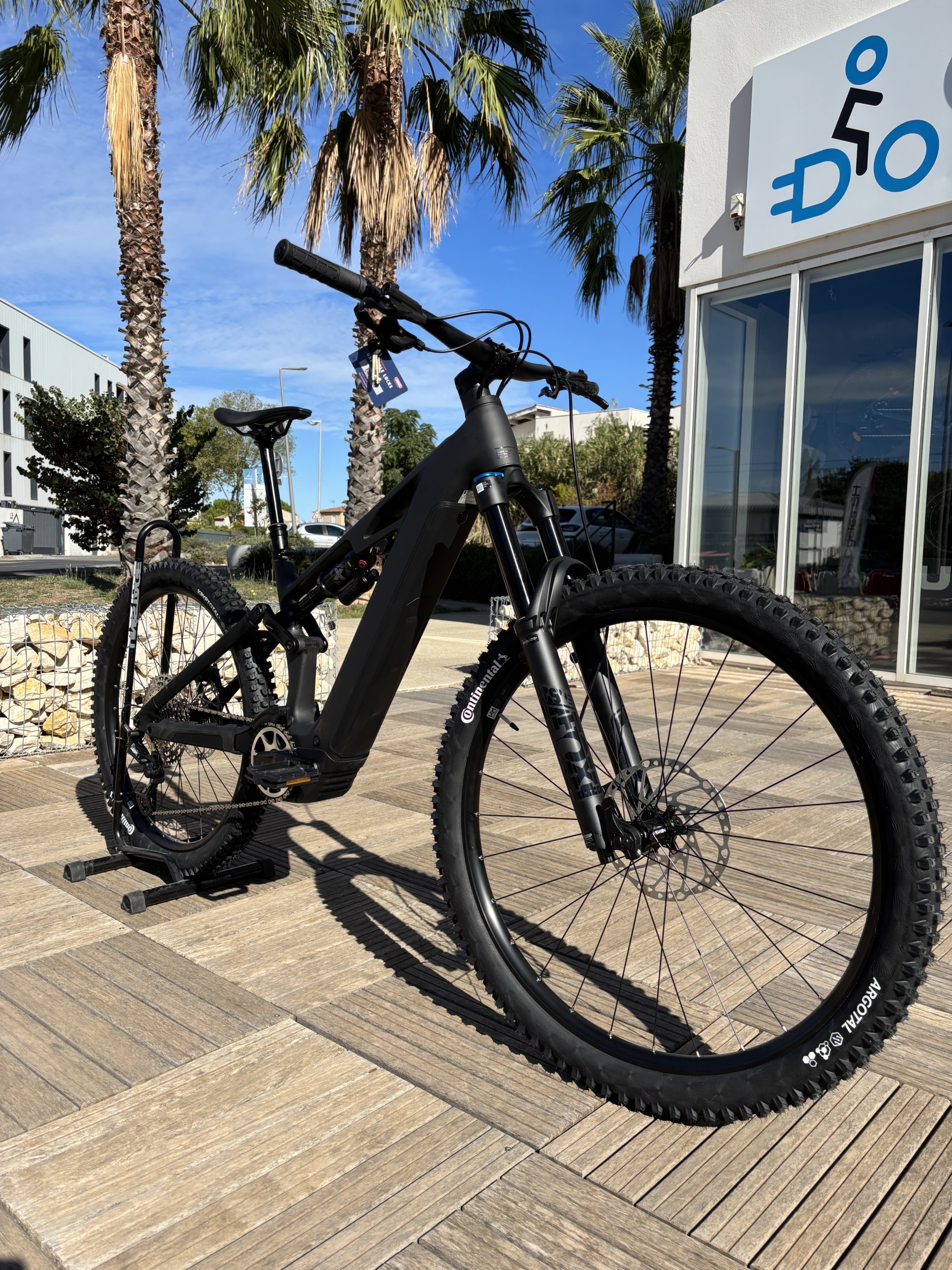 vtt électrique cube stereo hybrid one 77 hpc slx disponible chez cycles sh
