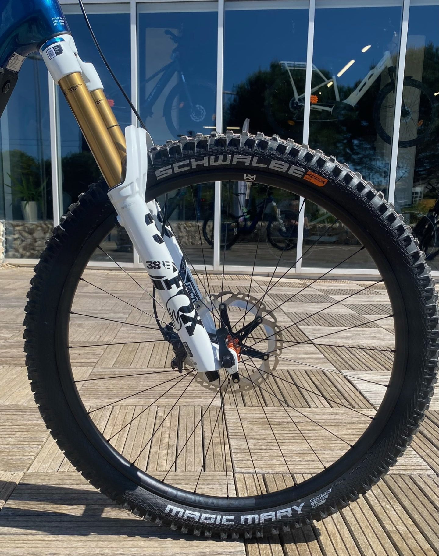 Fourche FOX vtt électrique cube stereo hybrid one 77 hpc AT 800 Wh