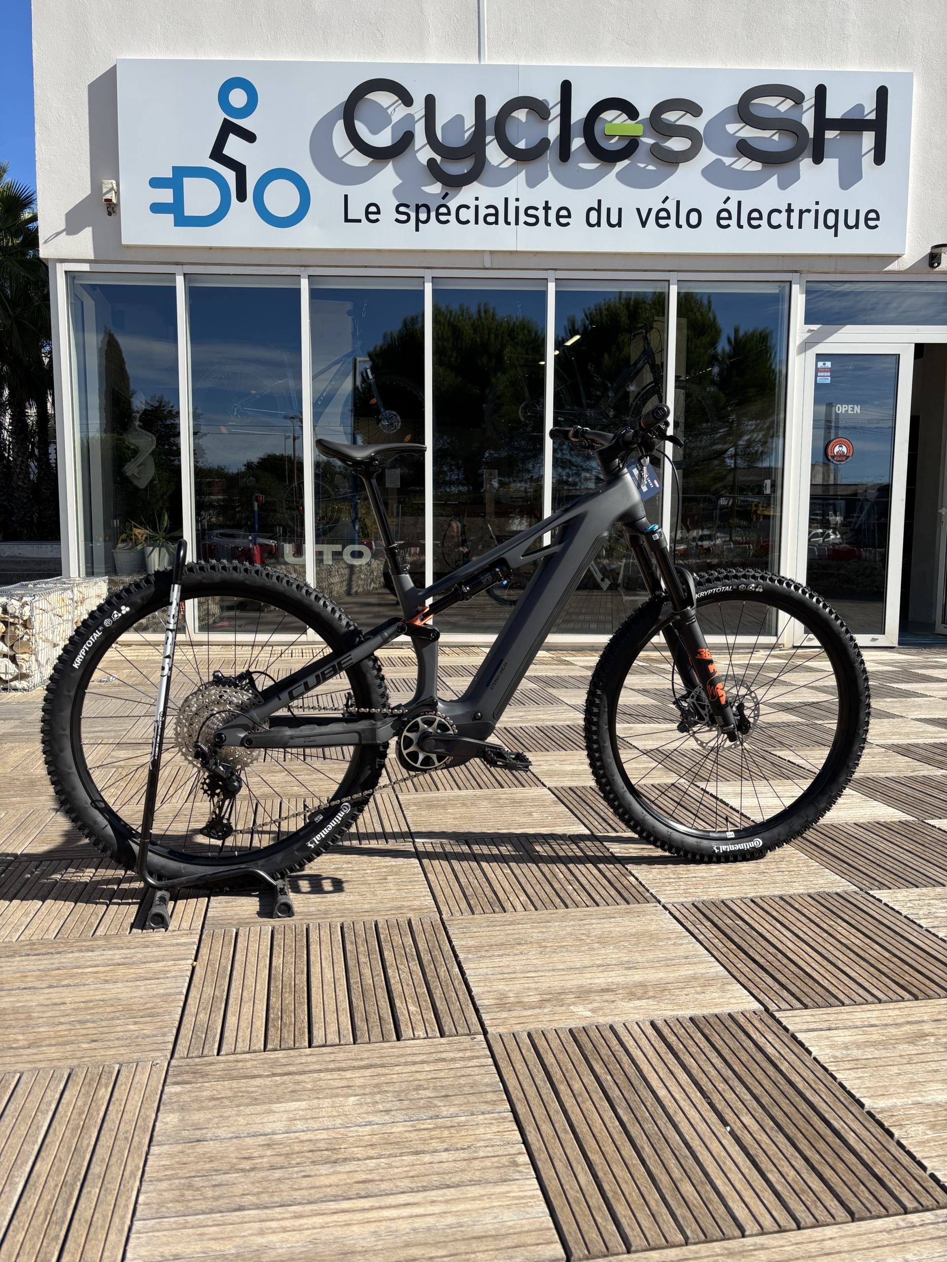vtt électrique cube stereo hybrid one 44 hpc slx 800 disponible chez cycles sh