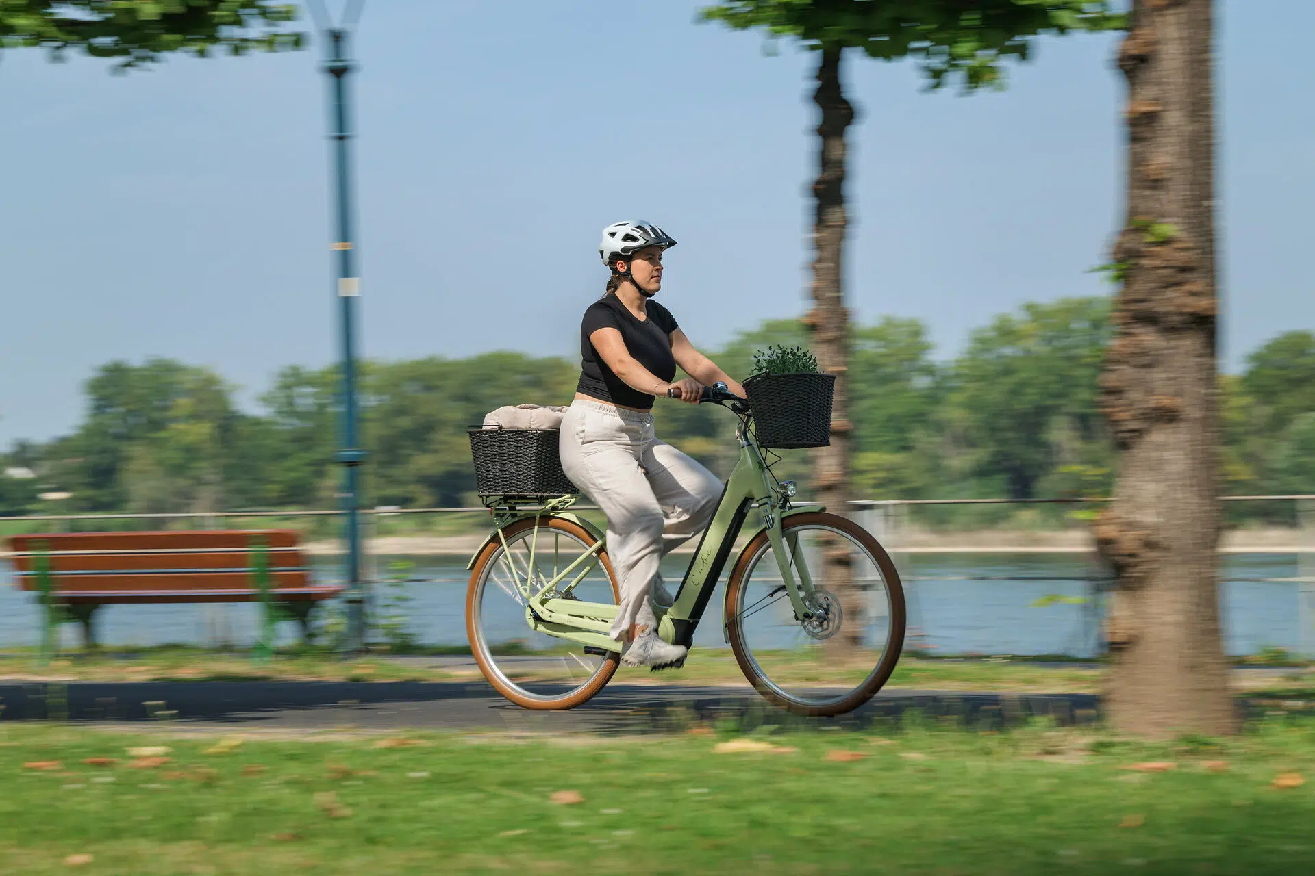 Les-Bienfaits-du-Velo-Electrique-2.jpg vélo de ville électrique cube