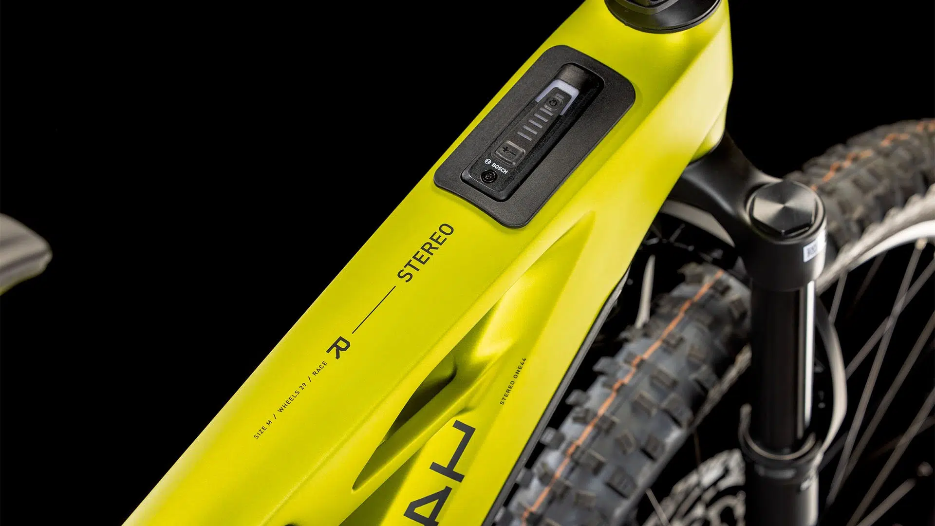 bosch-2025-3.jpg écran display bosch dans top tube cadre vtt electrique cube