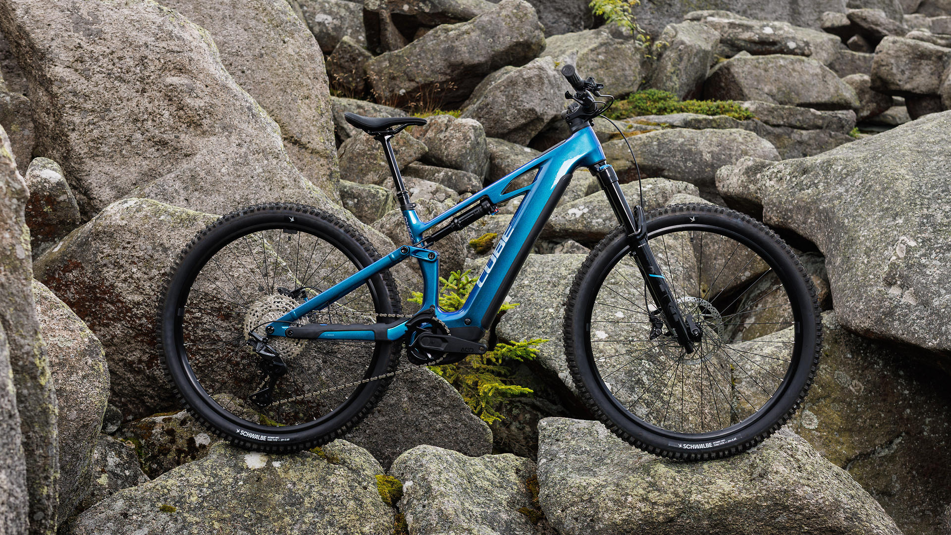 1103310_O_P_00 coloris bleu cadre vtt électrique Cube Stereo Hybrid ONE44 HPC Race 800 2027