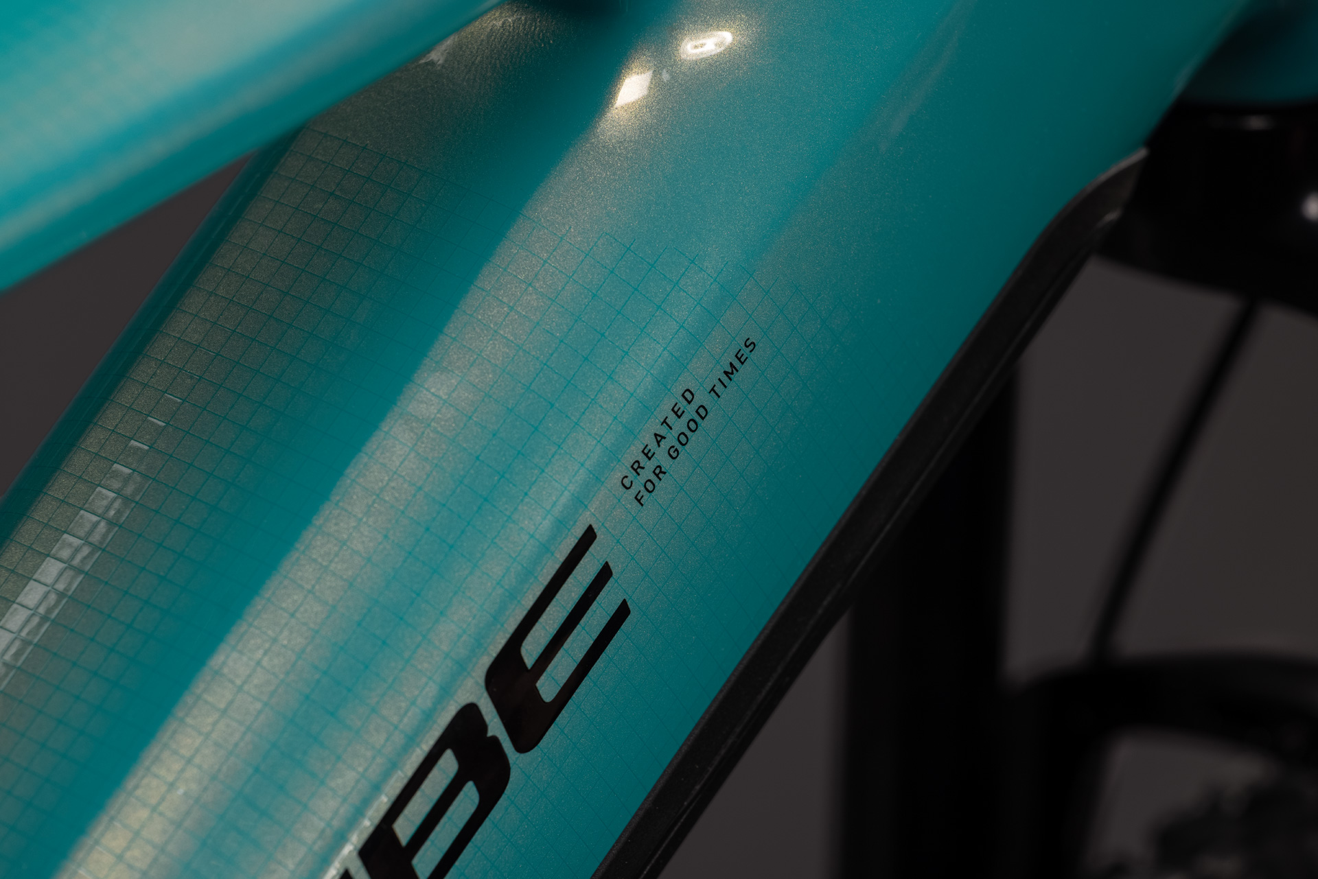 Cube Reaction Hybrid Performance 720 maldivian´n´black