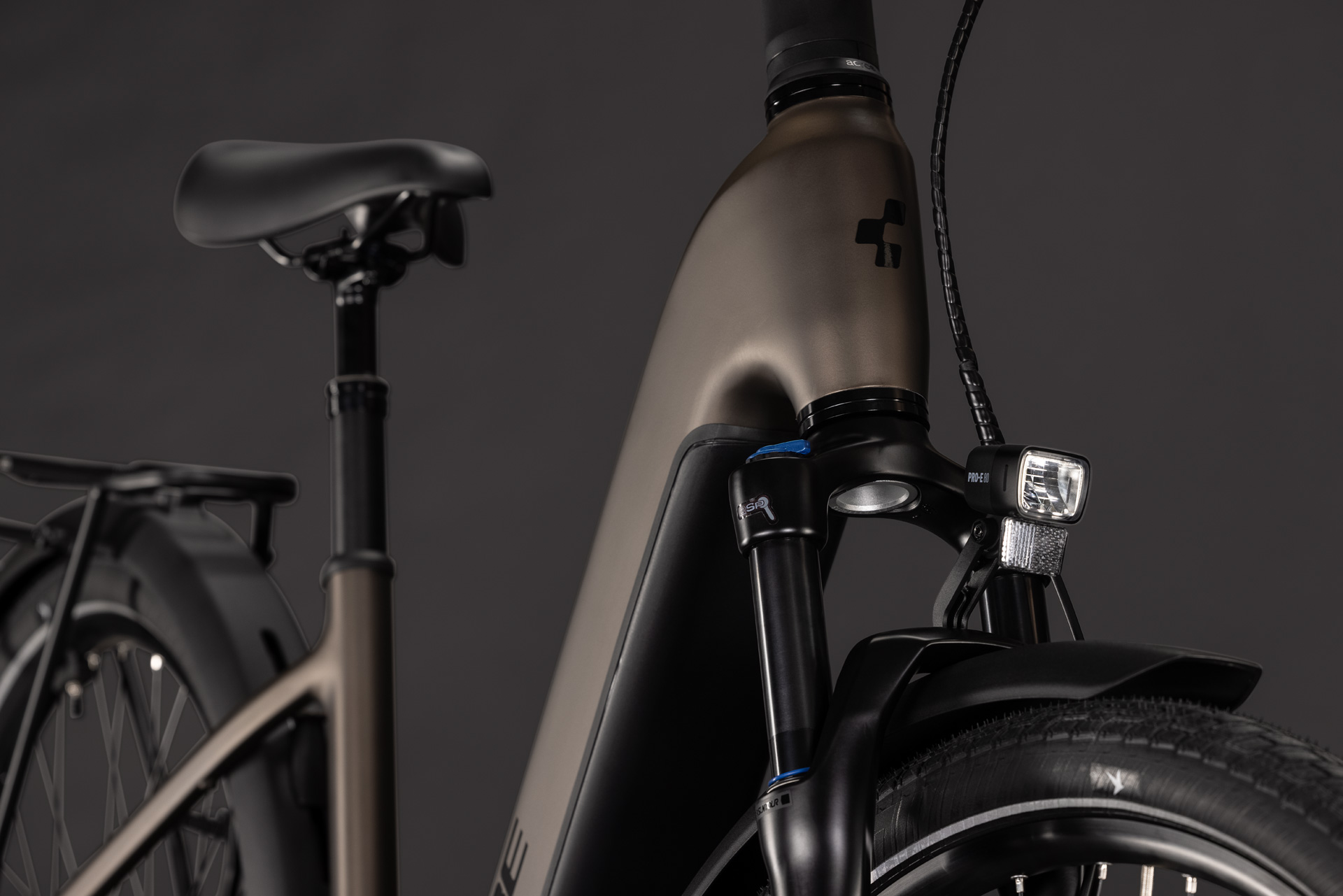 Cube Touring Hybrid Pro 800 metallicumbra´n´black