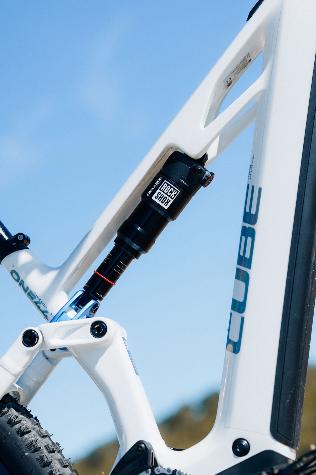 vtt-electrique-stereo-hybrid-one44-08 vtt électrique stereo hybrid one44